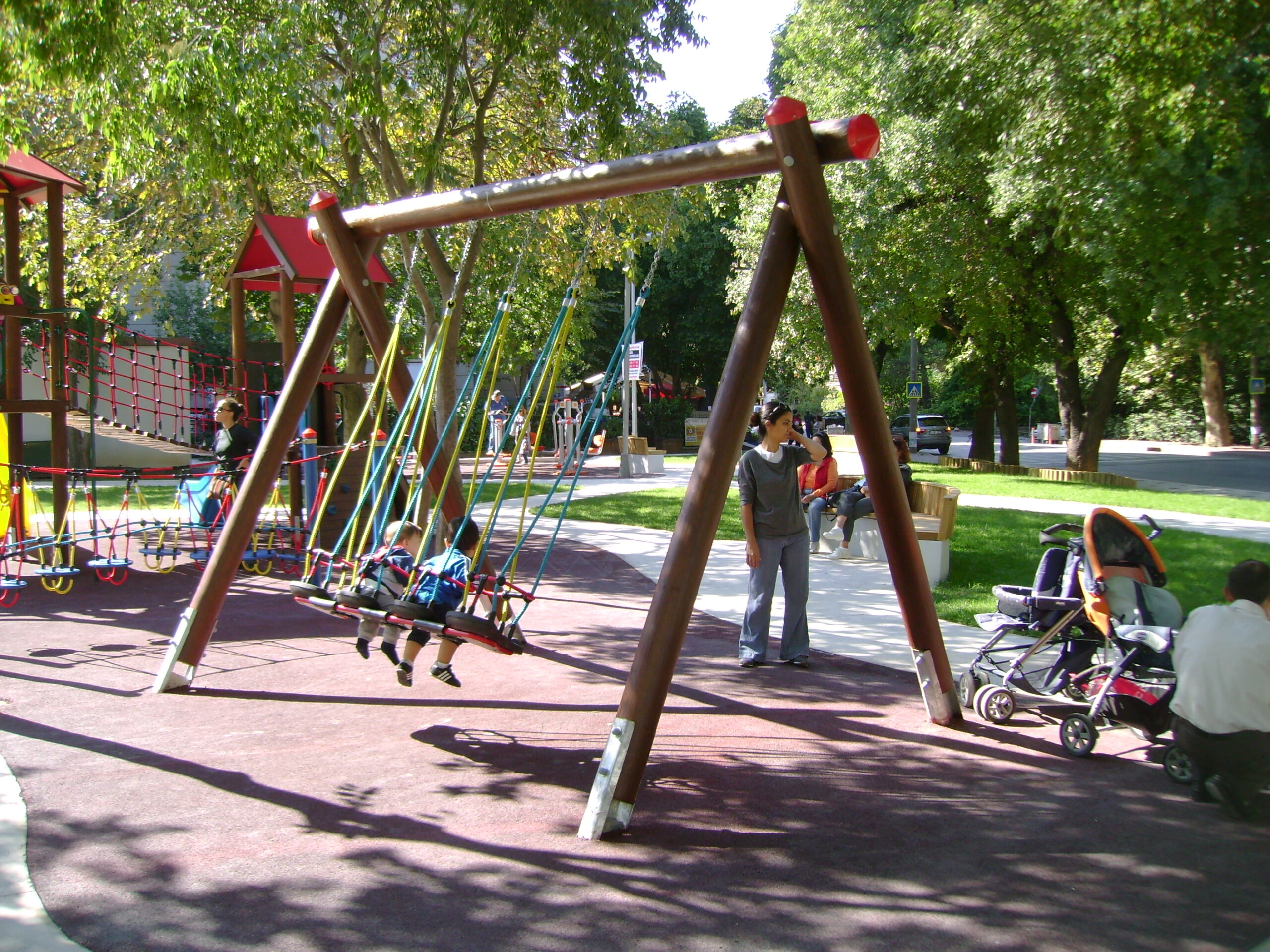 Turkuaz Park | Angled Swing Frame 'lathe'