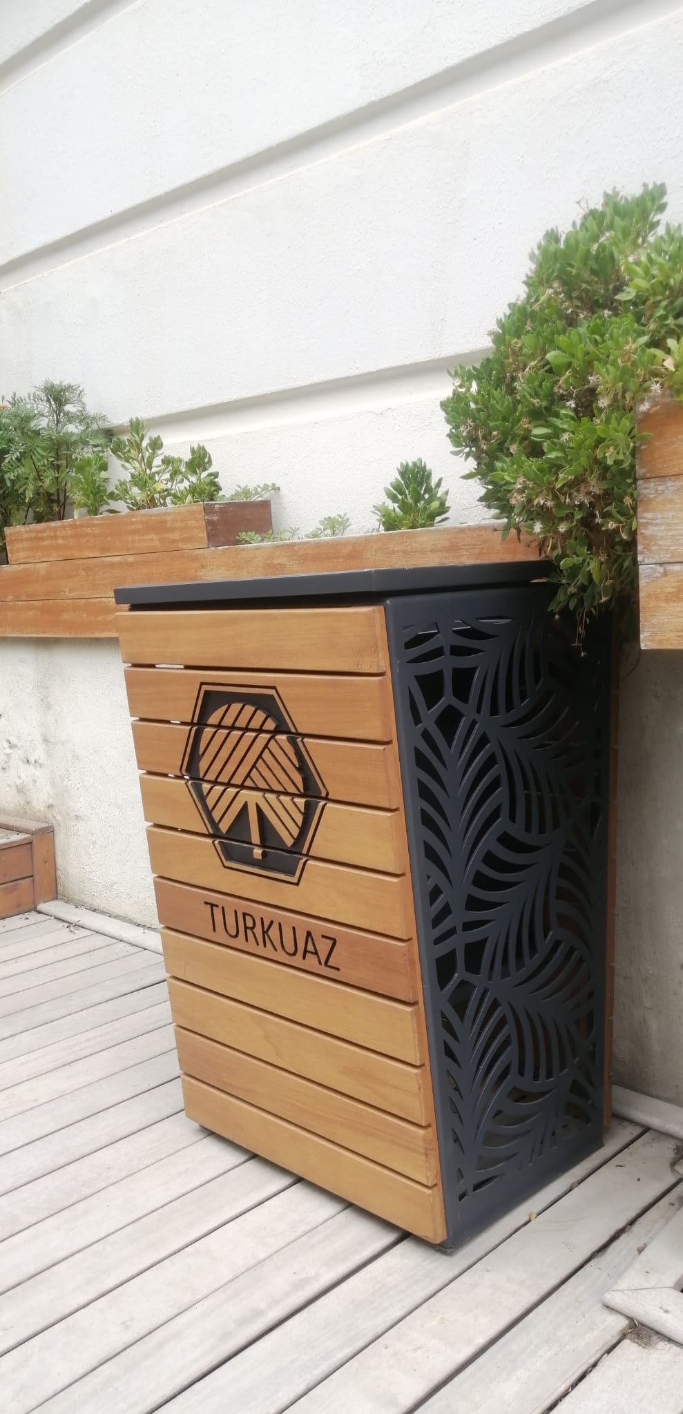 Turkuaz Park | Wooden Litter Bins
