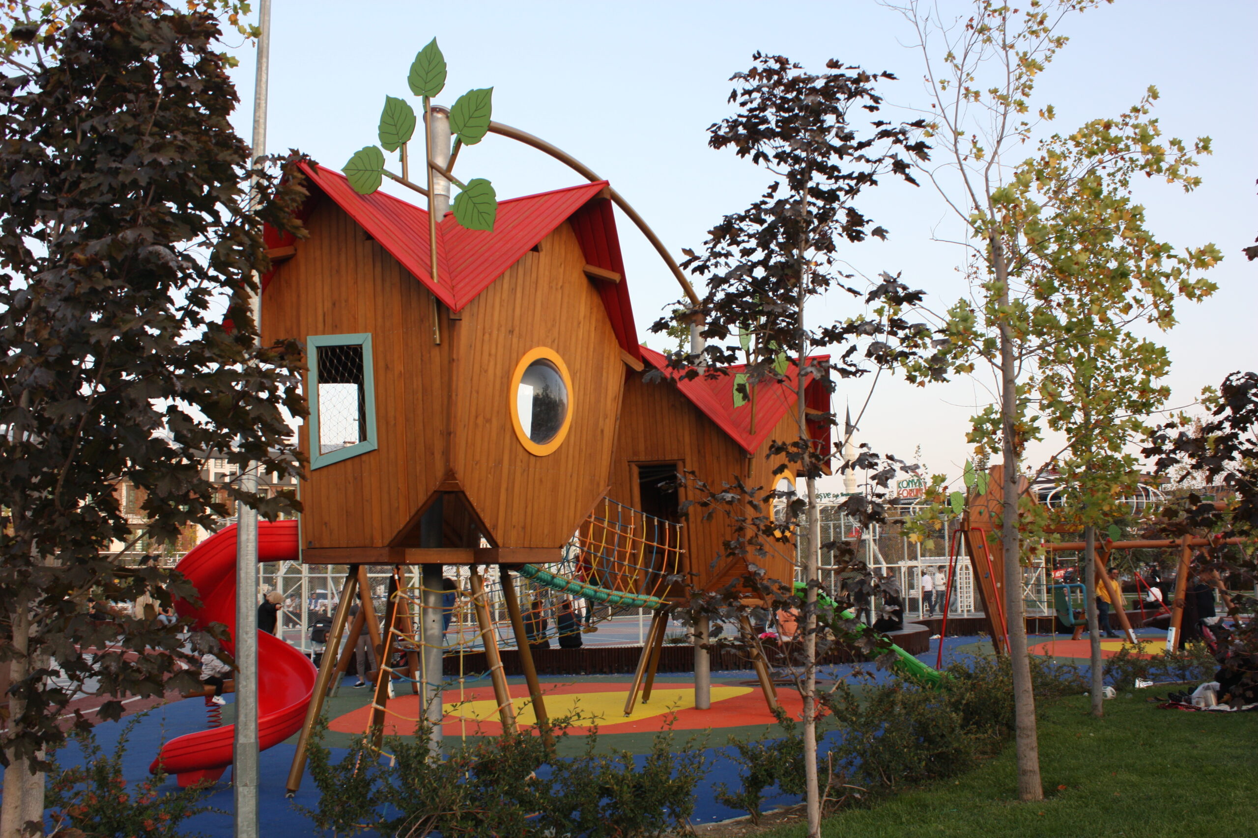 Turkuaz Park | Leafy Ahşap Çocuk Oyun Parkı Turkuaz Park | Leafy Ahşap Çocuk Oyun Parkı