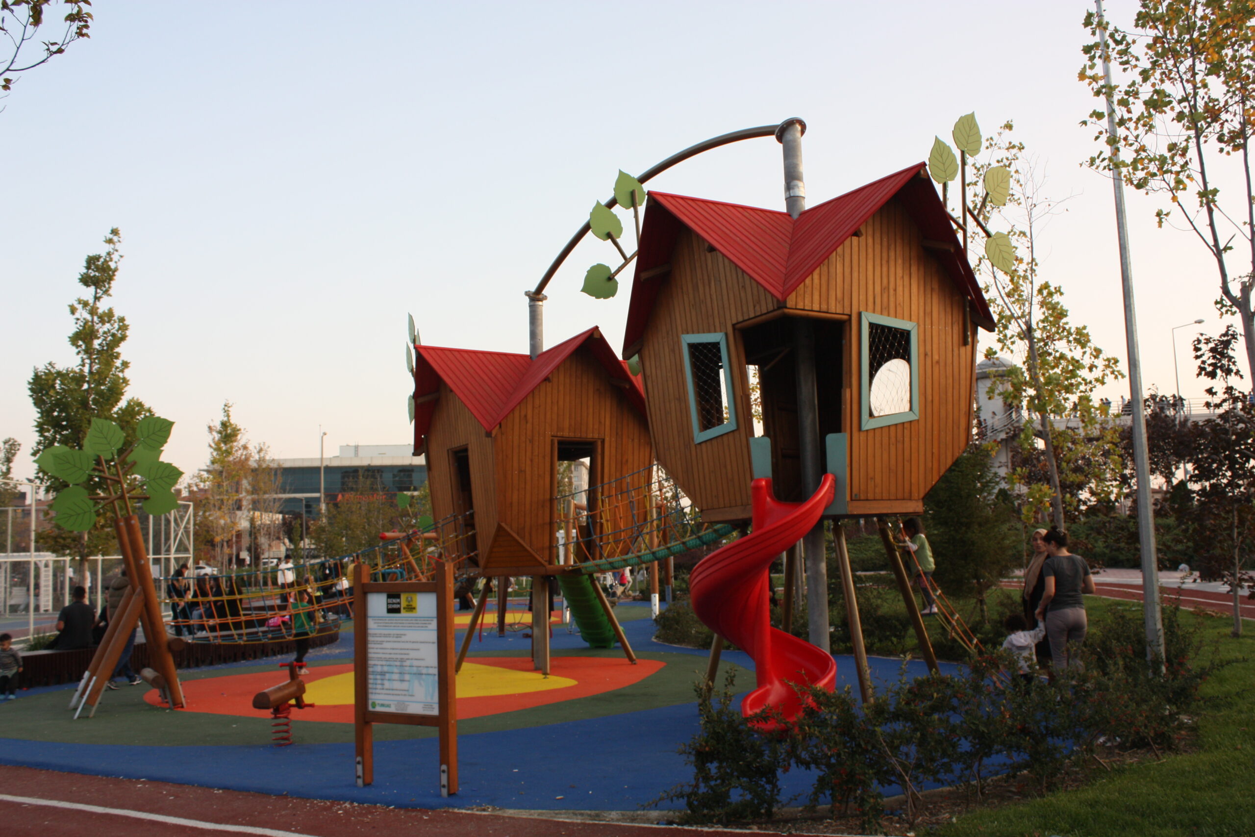 Turkuaz Park | Leafy Ahşap Çocuk Oyun Parkı Turkuaz Park | Leafy Ahşap Çocuk Oyun Parkı
