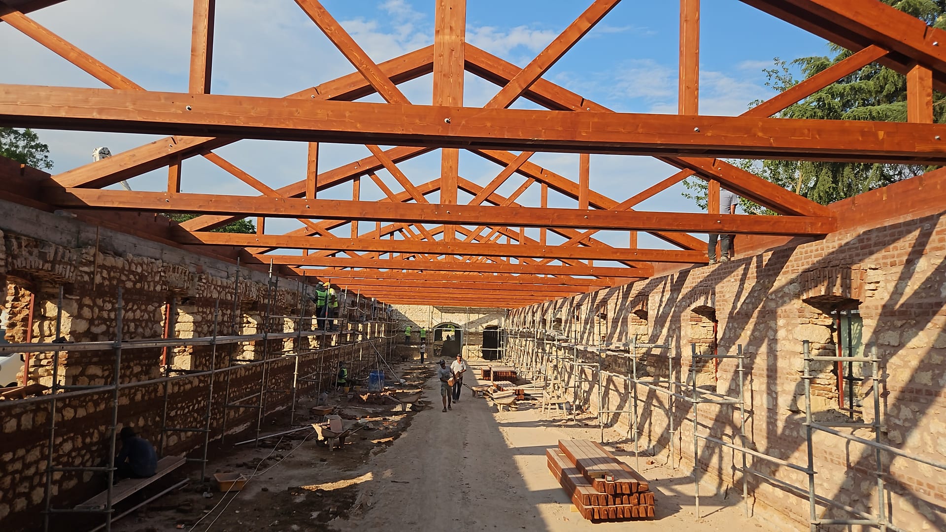 Turkuaz Park | Edirne Sarayı Hayvan Barınakları Çatı Rekonstrüksiyonu
